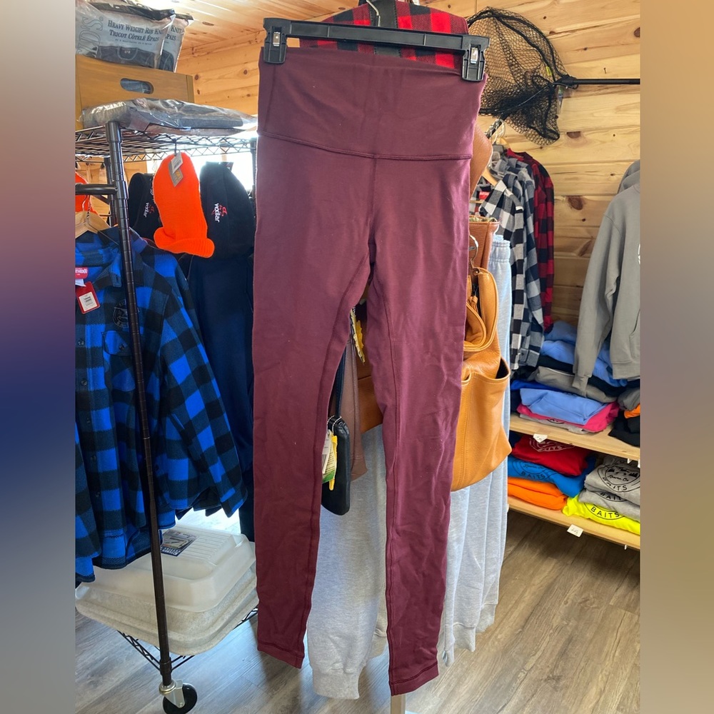 Lululemon wunder under full on luon size 4 28” length